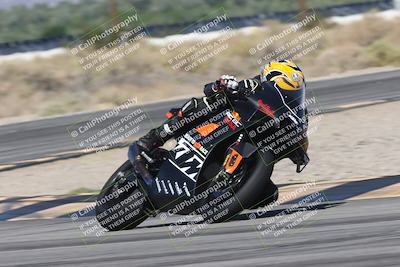 media/Oct-13-2025-Moto Forza (Mon) [[a66d839500]]/2-A Group/Session 3 (Turn 16)/